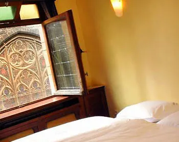 P6 Antwerp Hotel